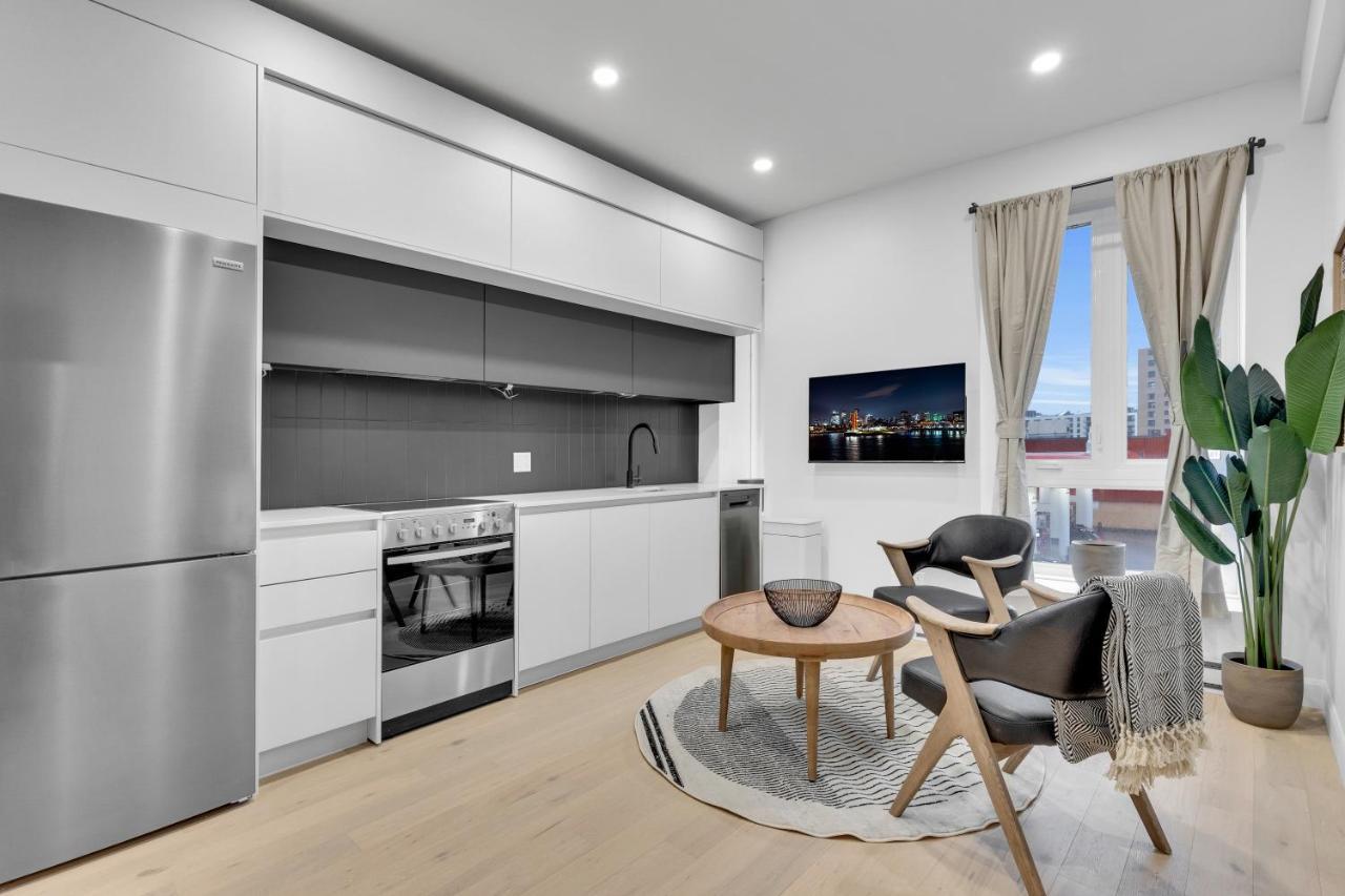 Deluxe Suites Downtown Montreal Bagian luar foto