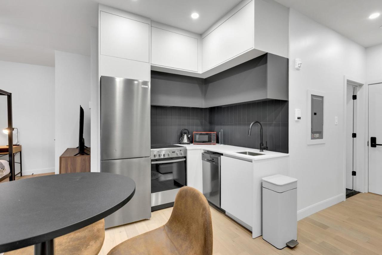 Deluxe Suites Downtown Montreal Bagian luar foto