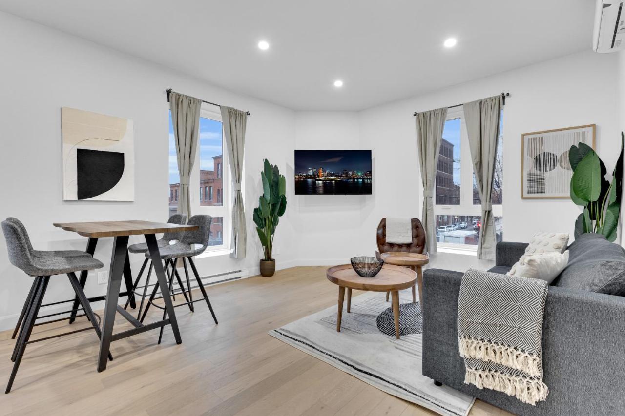Deluxe Suites Downtown Montreal Bagian luar foto