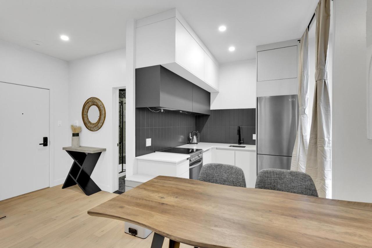 Deluxe Suites Downtown Montreal Bagian luar foto