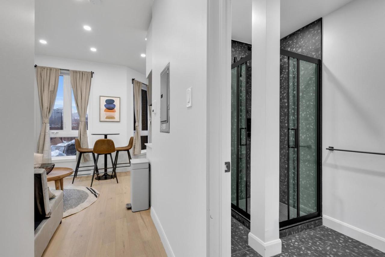 Deluxe Suites Downtown Montreal Bagian luar foto